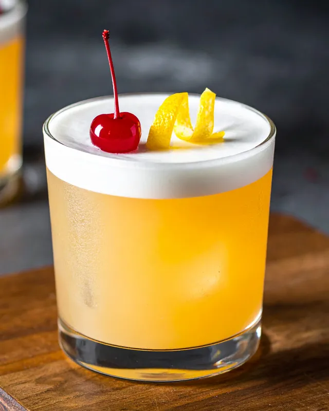 Amaretto Sour i rocksglas