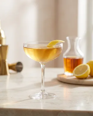Daisy Sidecar i coupe med citron