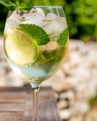 Hugo Spritz i vinglas