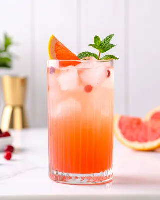 Sea Breeze i highballglas